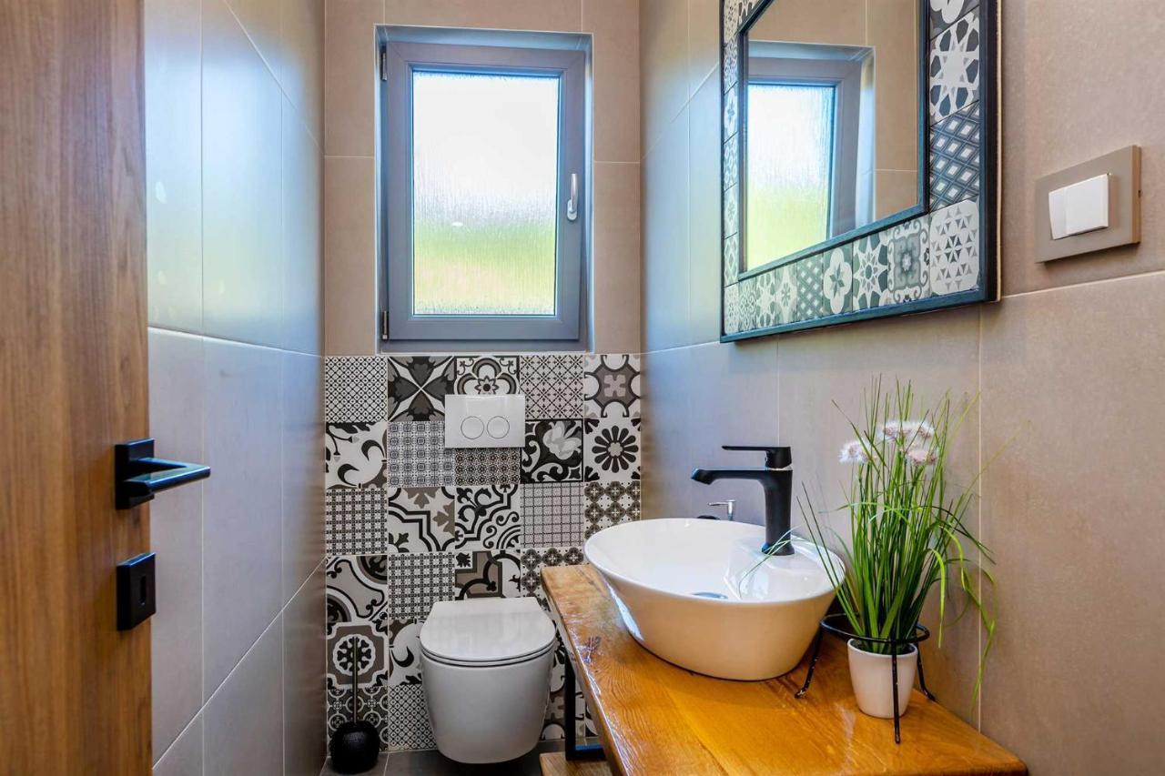 Luxury Apartment Viktorija With Private Pool Čižići エクステリア 写真